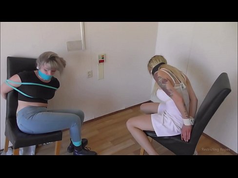 ❤️ Dejwe / mare ak gagged / demwazel nan detrès ❤️ Videyo pònografi nan nou ☑