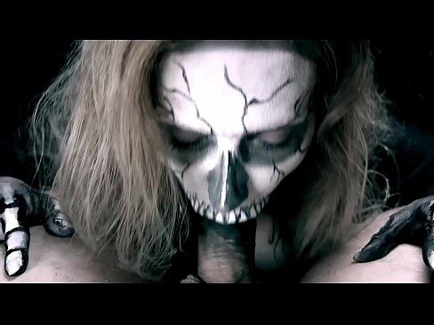 ❤️ Demon ti fi souse kòk chante ak bouch nwa li ak vale kom. ❤️ Videyo pònografi nan nou ☑